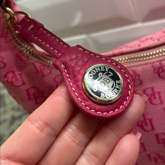 Dooney & Bourke Vintage Signature Small Hobo Bag EUC - Picture 6 of 13